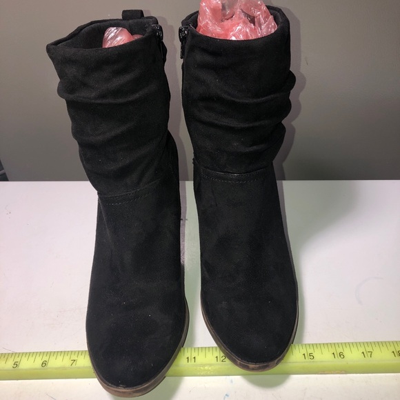 FERGALICIOUS BY FERGIE WOMEN’S 11 BLACK ZIP BOOTS / VERY NICE CONDITION - Picture 2 of 9